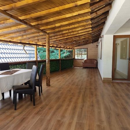 Готель Popas Momaia Куртя-де-Арджеш Екстер'єр фото